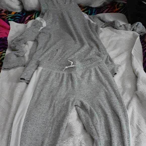 Matching set - Picture 1 of 4